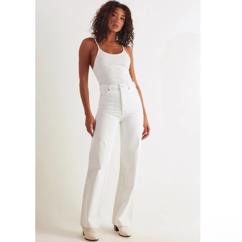 ROLLAS White Heidi High Rise Loose Straight Jeans Size 26